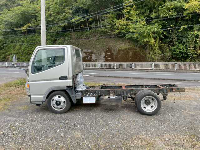 2003 Mitsubishi Canter
