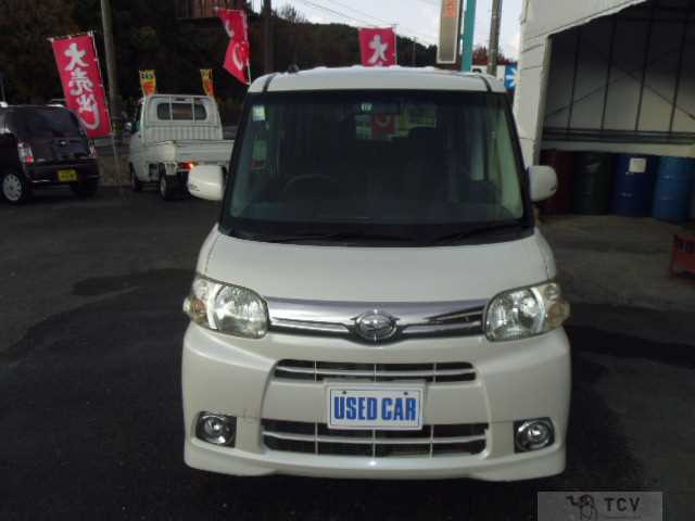 2011 Daihatsu Tanto
