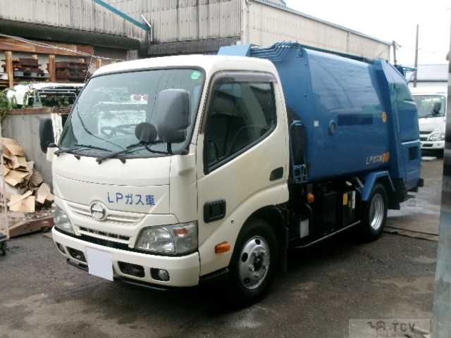 2013 Hino Dutro