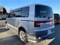 2007 Mitsubishi Delica D5