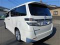 2012 Toyota Vellfire
