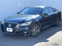 2015 Toyota Crown Hybrid