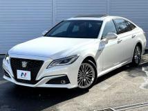 2019 Toyota Crown Hybrid