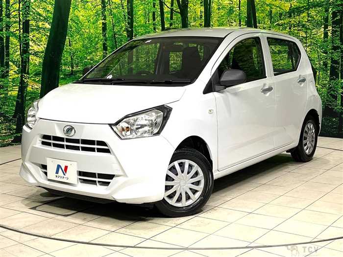 2022 Daihatsu Mira Es