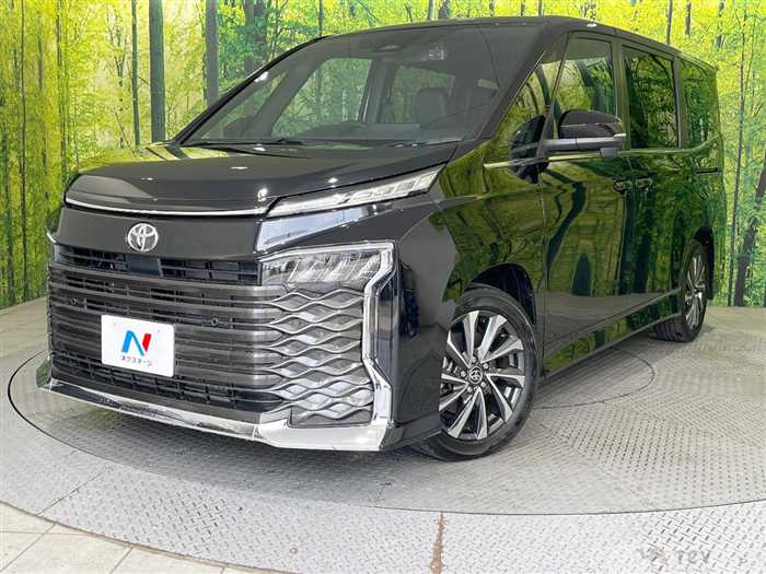 2023 Toyota Voxy
