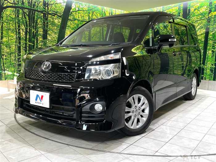 2012 Toyota Voxy