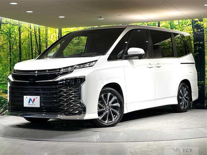 2022 Toyota Voxy