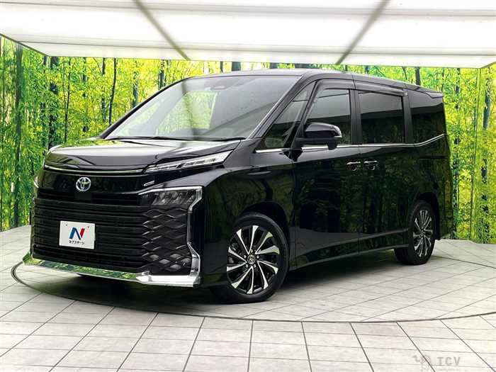 2022 Toyota Voxy