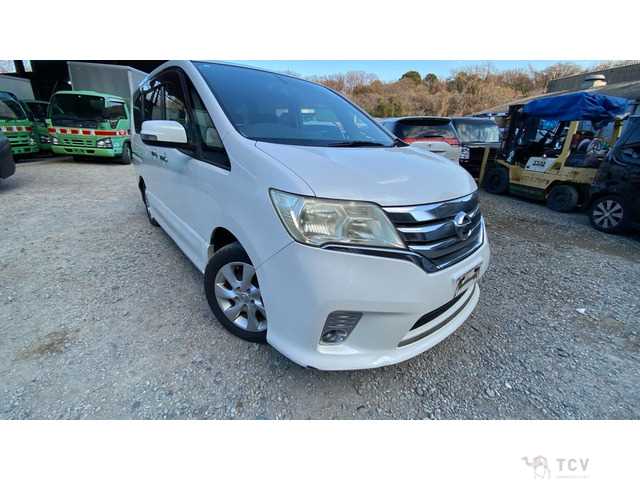 2011 Nissan Serena