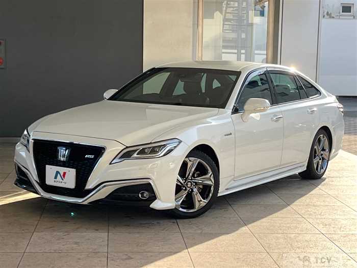 2019 Toyota Crown Hybrid