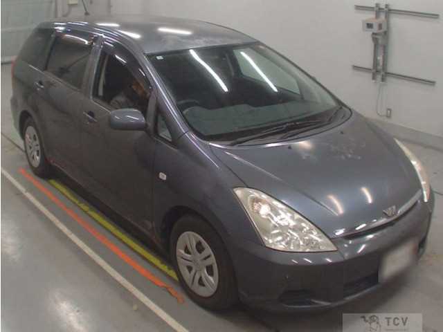 2004 Toyota Wish
