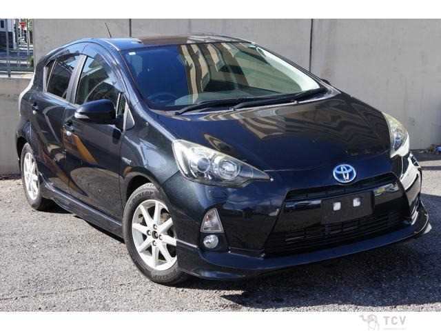 2013 Toyota AQUA
