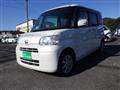 2011 Daihatsu Tanto