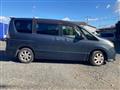 2011 Nissan Serena