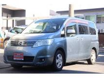 2009 Nissan Serena