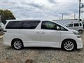2011 Toyota Vellfire