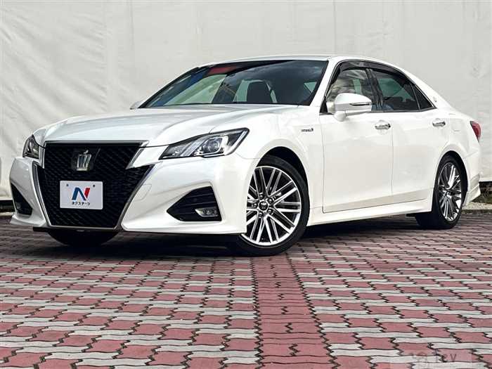 2017 Toyota Crown Hybrid