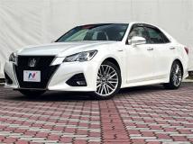 2017 Toyota Crown Hybrid