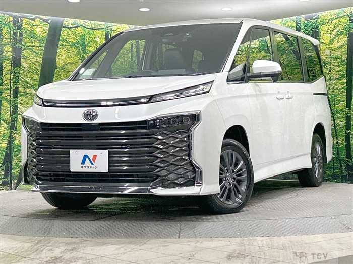 2025 Toyota Voxy