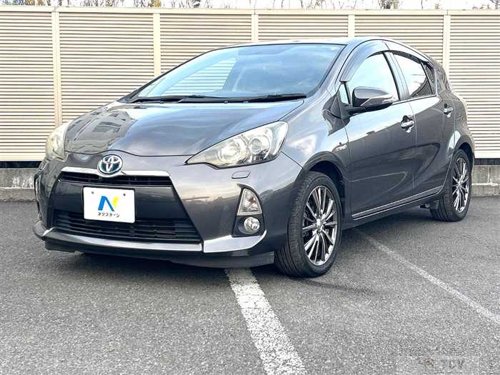 2013 Toyota AQUA