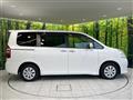 2011 Toyota Noah