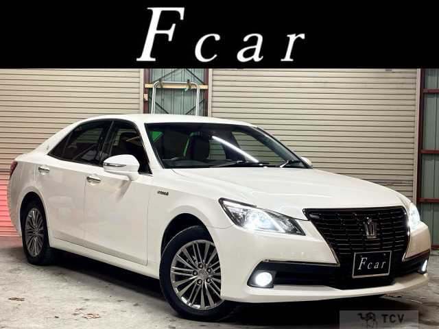 2014 Toyota Crown