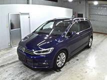 2017 Volkswagen Golf Touran