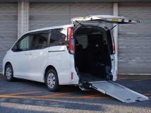 2015 Toyota Noah