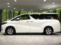 2022 Toyota Alphard Hybrid