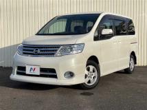 2010 Nissan Serena