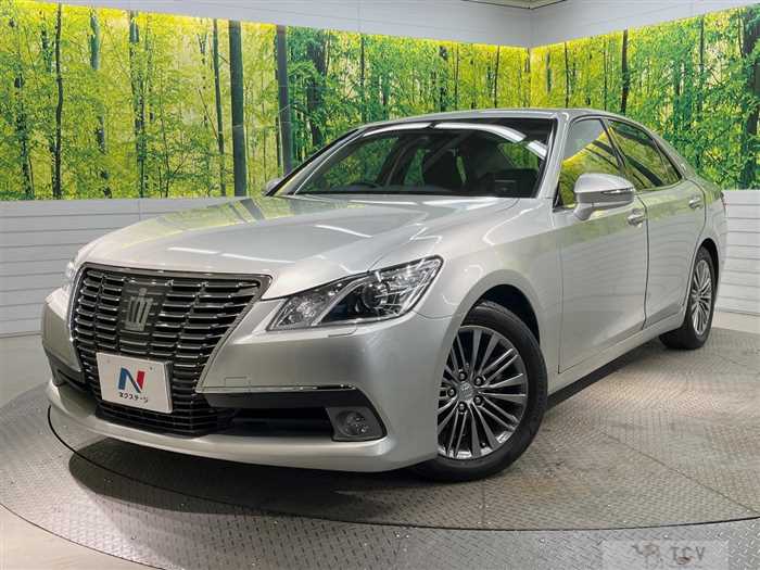 2013 Toyota Crown