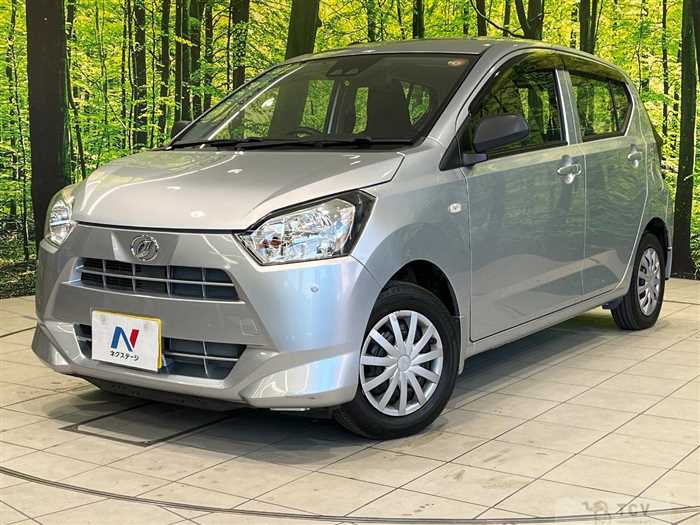 2017 Daihatsu Mira Es