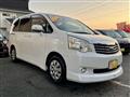 2010 Toyota Noah