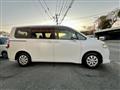 2010 Toyota Noah