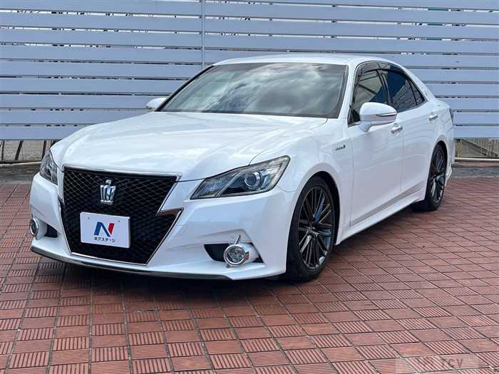 2015 Toyota Crown Hybrid