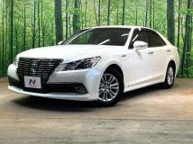 2015 Toyota Crown Hybrid