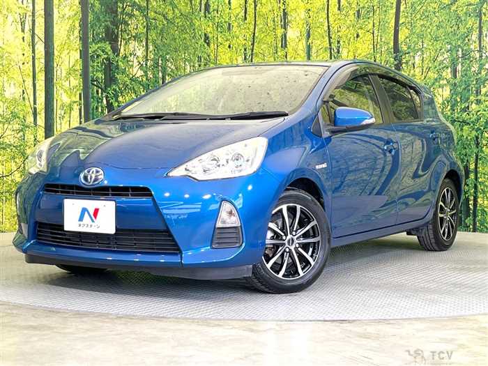 2013 Toyota AQUA