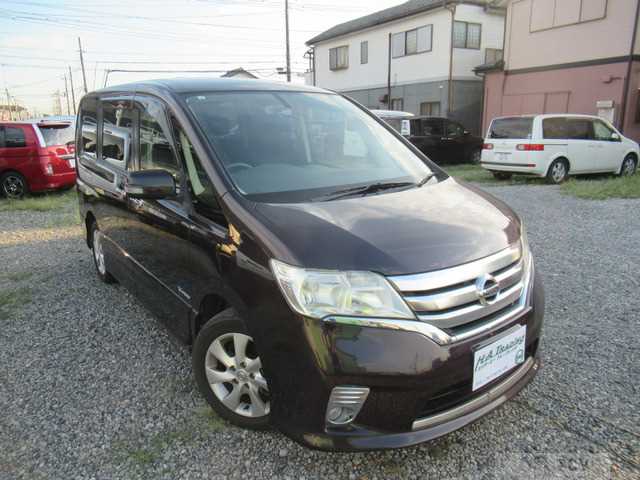 2013 Nissan Serena