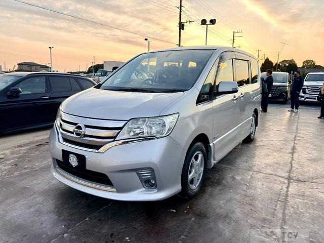 2013 Nissan Serena