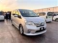 2013 Nissan Serena