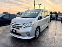 2013 Nissan Serena
