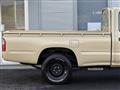 2003 Toyota Hilux