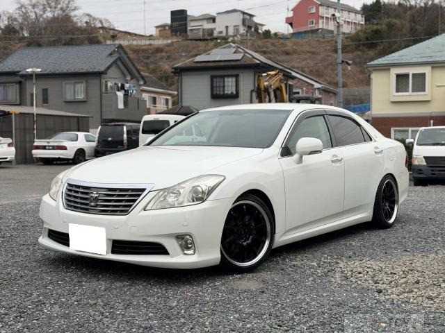 2010 Toyota Crown