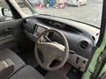 2011 Daihatsu Tanto