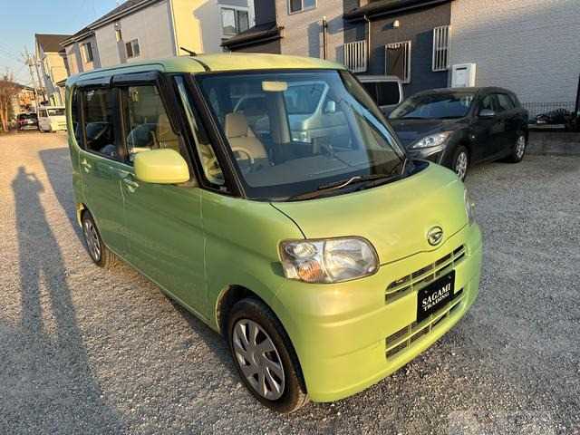 2011 Daihatsu Tanto