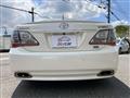 2008 Toyota Crown Hybrid