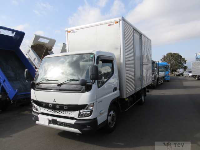 2023 Mitsubishi Canter