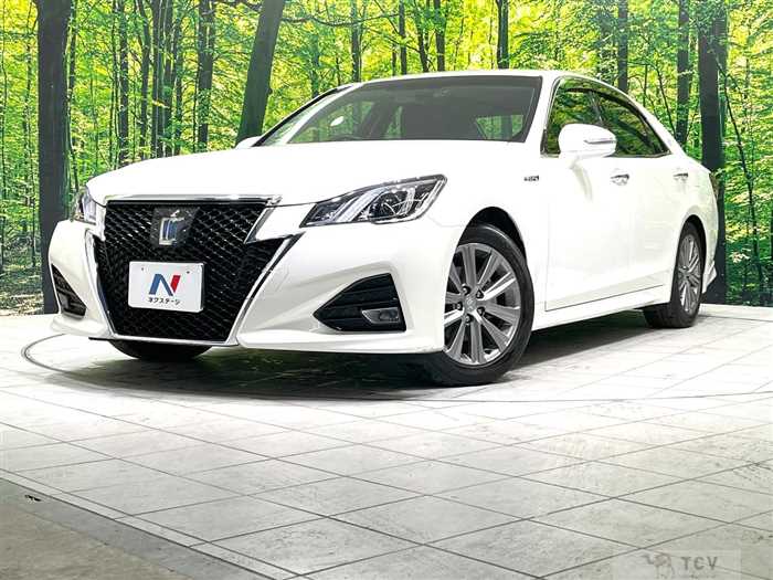 2017 Toyota Crown Hybrid