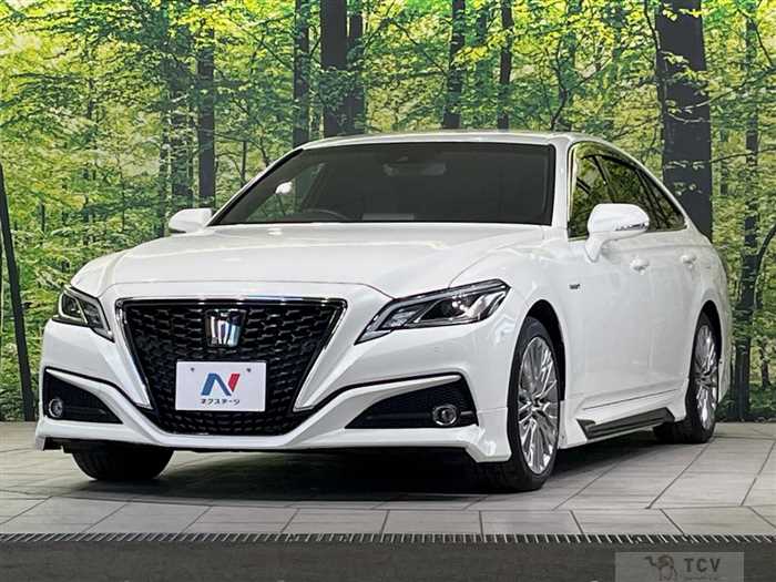 2018 Toyota Crown Hybrid