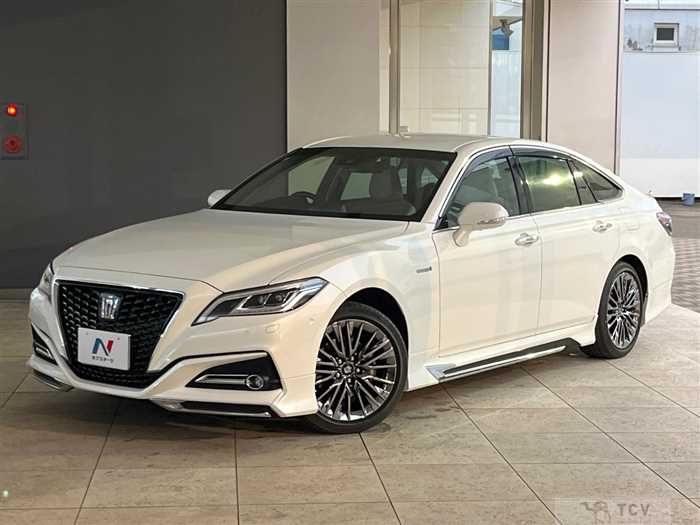 2019 Toyota Crown Hybrid